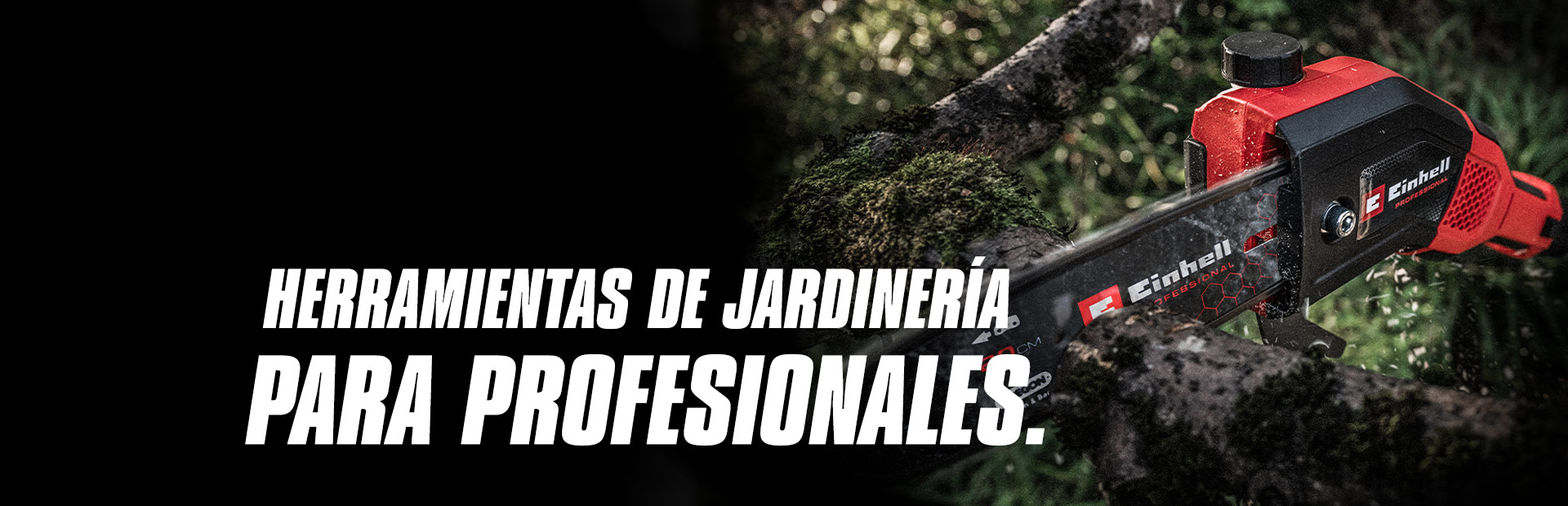 Una motosierra a batería roja corta una rama, con el texto "Herramientas de Jardín para Profesionales".